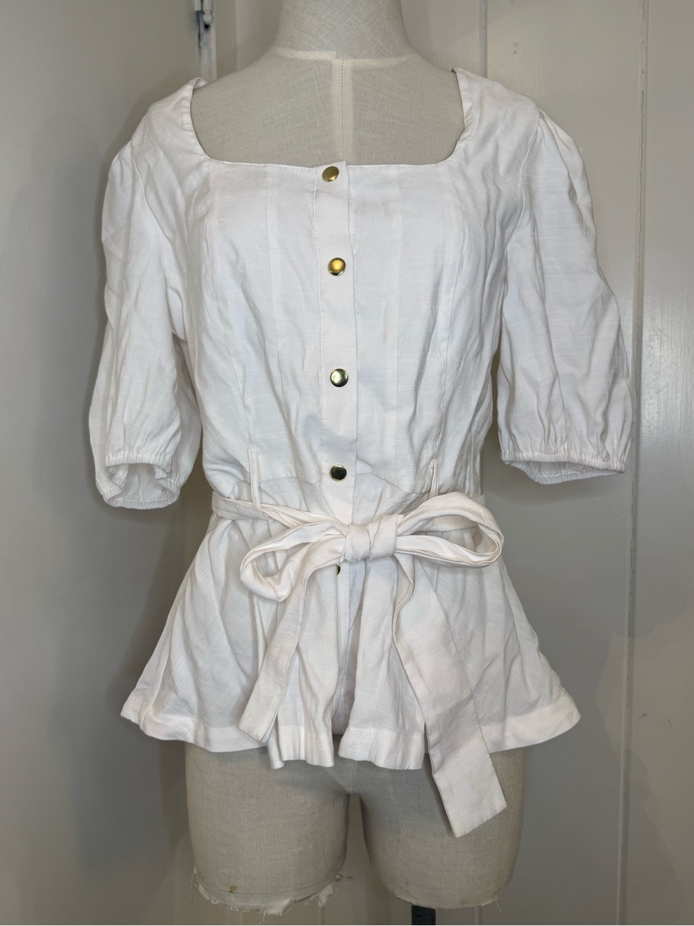 Nine West- White Square-Neck Button Front Peplum Top with Tie Waist Size Large